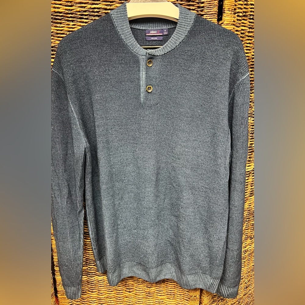 johnnie-O Blue Crewneck 100% Wool - Sweater‎ Classic Knit Design, Size: Medium